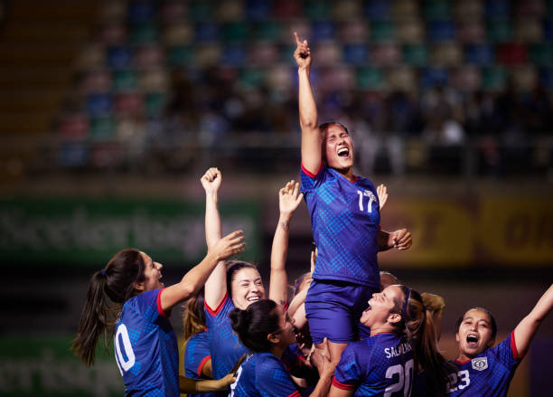 赛半决赛的 赛半决赛的